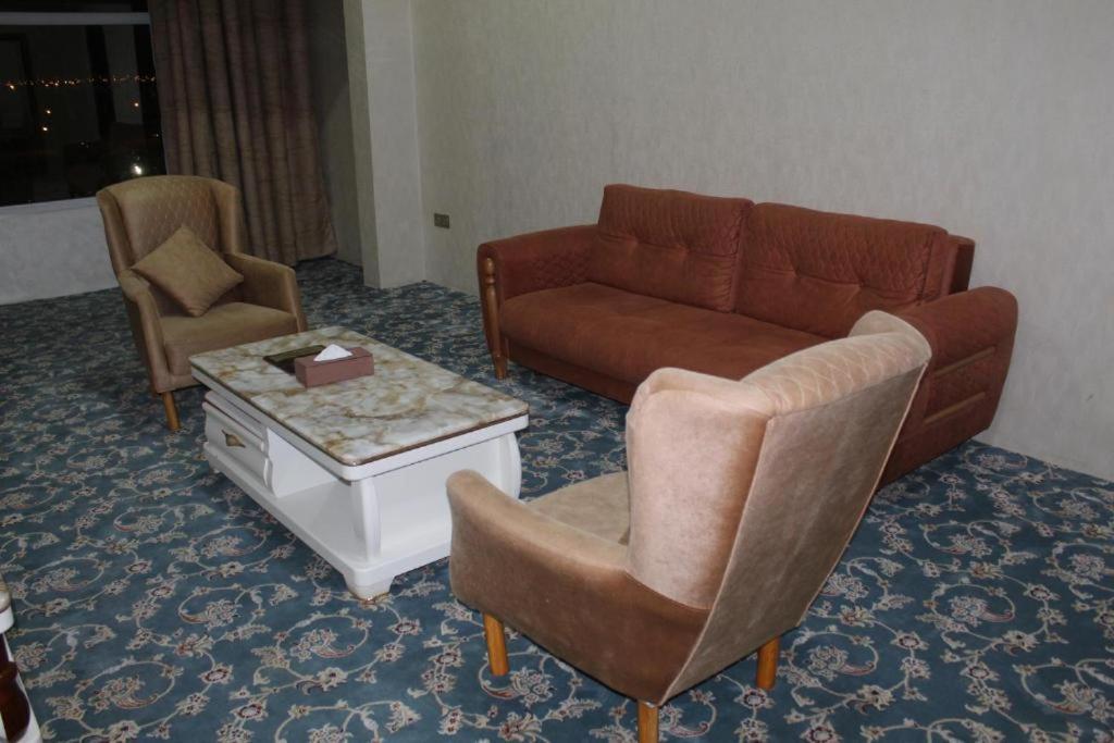 Al Salam Grand Hotel Al Buraimi Extérieur photo